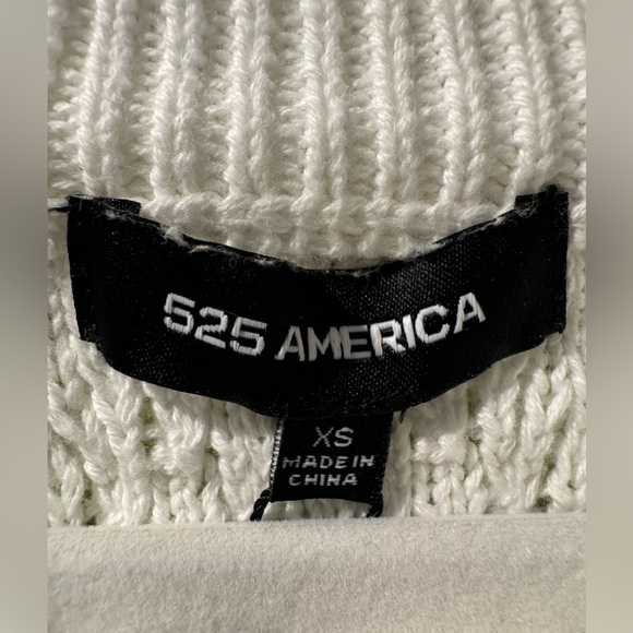 525 America NWT Ombré Cable Knit Crewneck Sweater - Picture 3 of 6